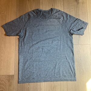 Men’s Lululemon Shirt